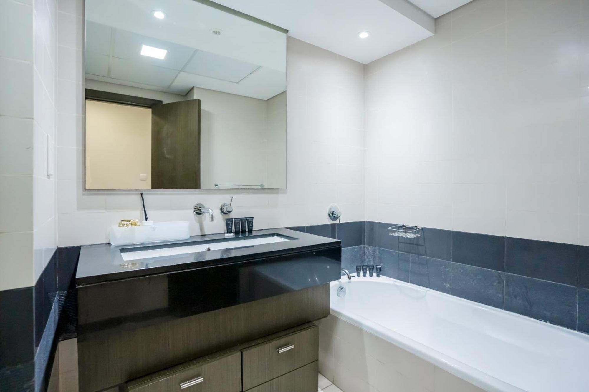 Villa Vacay Lettings - Loft Downtown Dubai Exterior foto